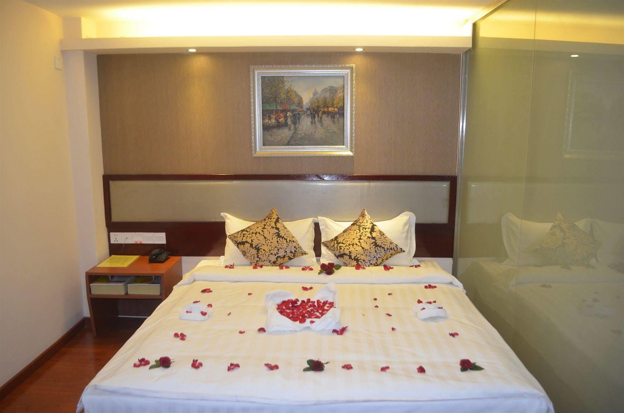 Good Luck Hotel ย่างกุ้ง ภายนอก รูปภาพ